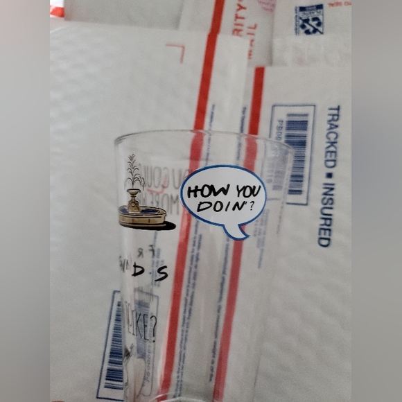 FRIENDS 16 ounce glass - Picture 2 of 5